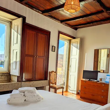 Guest house Torre De Santiago - *